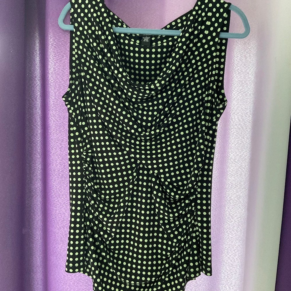 Alfani green polka dot sleeveless blouse